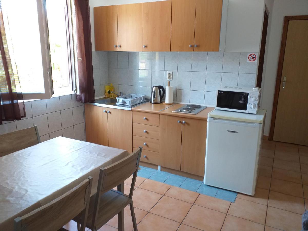 Apartments I-P Malinska Ngoại thất bức ảnh