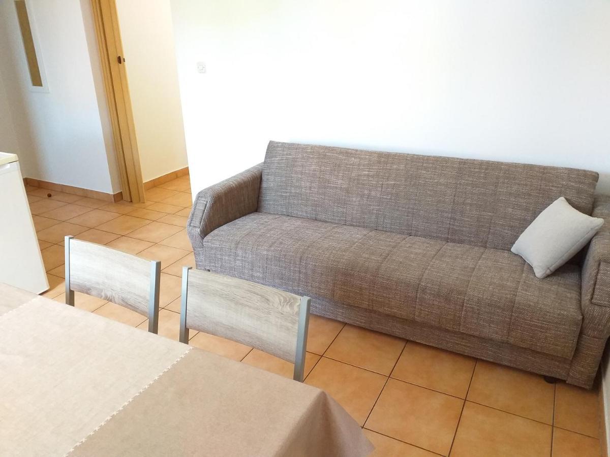 Apartments I-P Malinska Ngoại thất bức ảnh