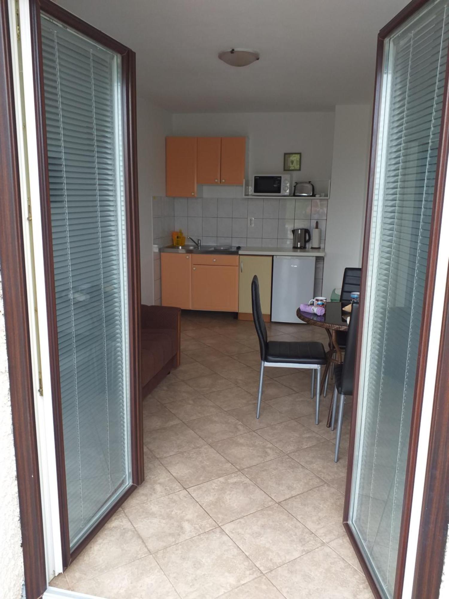 Apartments I-P Malinska Ngoại thất bức ảnh
