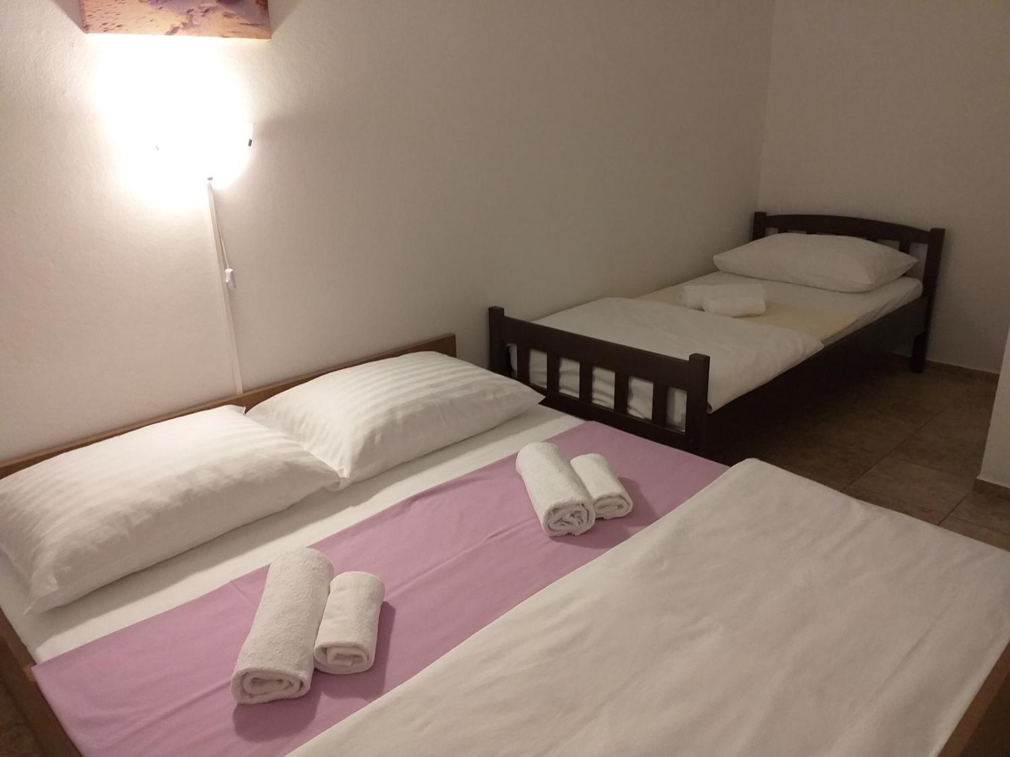 Apartments I-P Malinska Ngoại thất bức ảnh